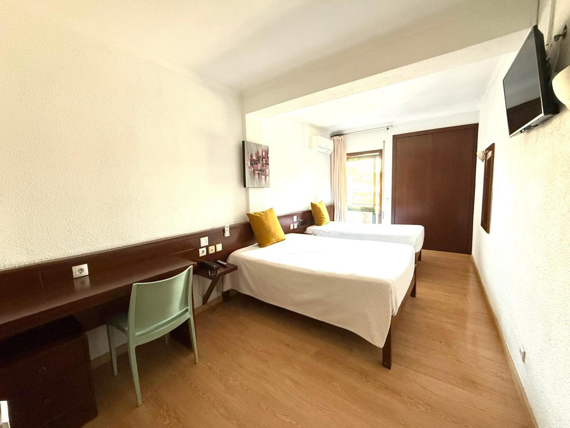 Hotel Residencial Dona Teresa Maía Esterno foto
